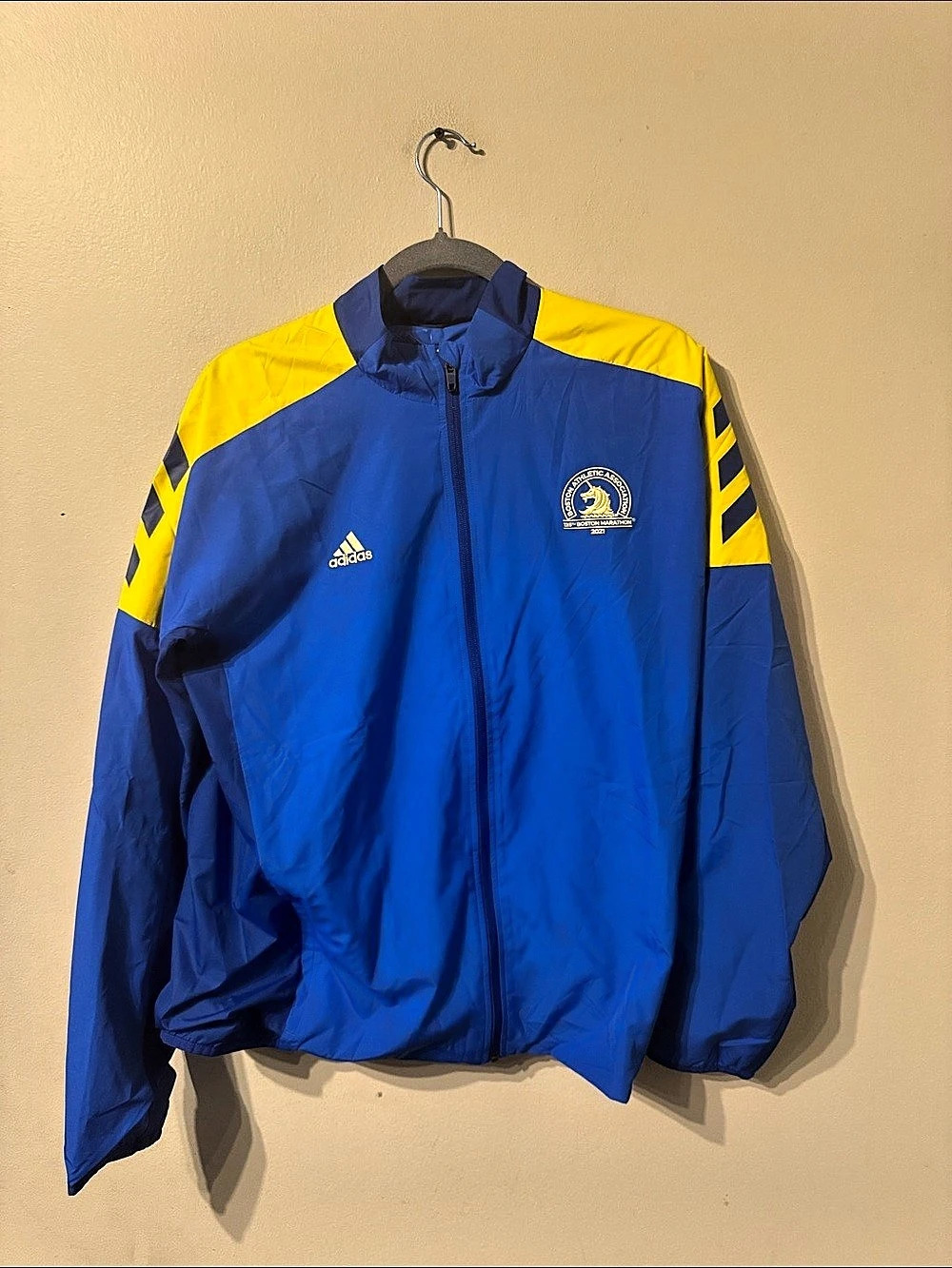 Licensed 2021 adidas 125th Boston Marathon Celebration Jacket sz L NEW GQ8331
